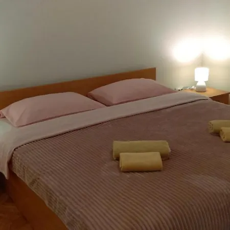 Apartment Borna Starigrad Paklenica